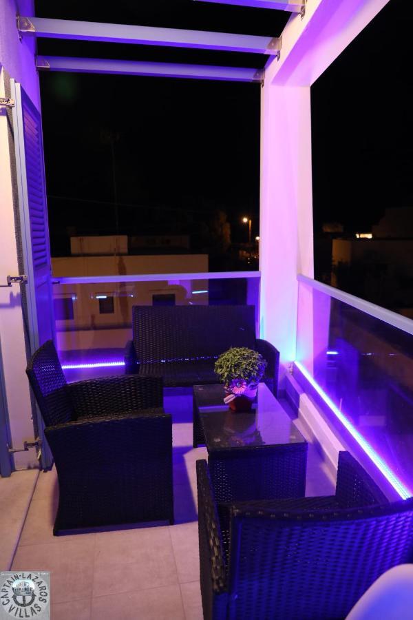 Located By The Sea One Beachfront Private Captain Lazaros Pool Villa With Loft In 750Sqm Spacious Private Plot-Jacuzzi-Sunrelax-Furnished Terace-Gazebo-Private Parking,Sleep 3 Adults And 2 Children, Just Steps From The Black Beach-Seaview Perissa  Exterior photo
